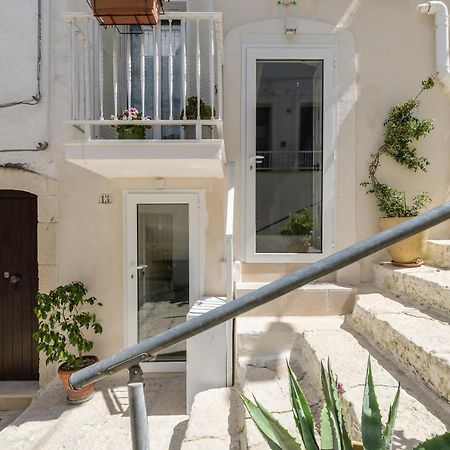 Апартаменти Stairway With Jacuzzi By Wonderful Italy Остуні Екстер'єр фото